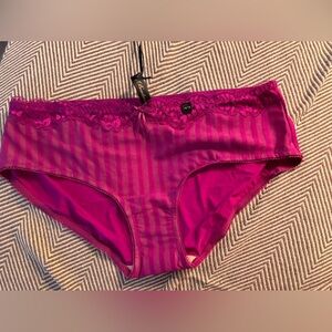 City Chic Boudoir Fifi Shorty Panty Magenta 14/16 NWT Lace Trim